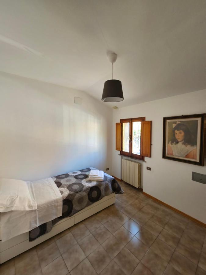 Casa Ronci - Centro Storico - Palacongressi Rimini Esterno foto