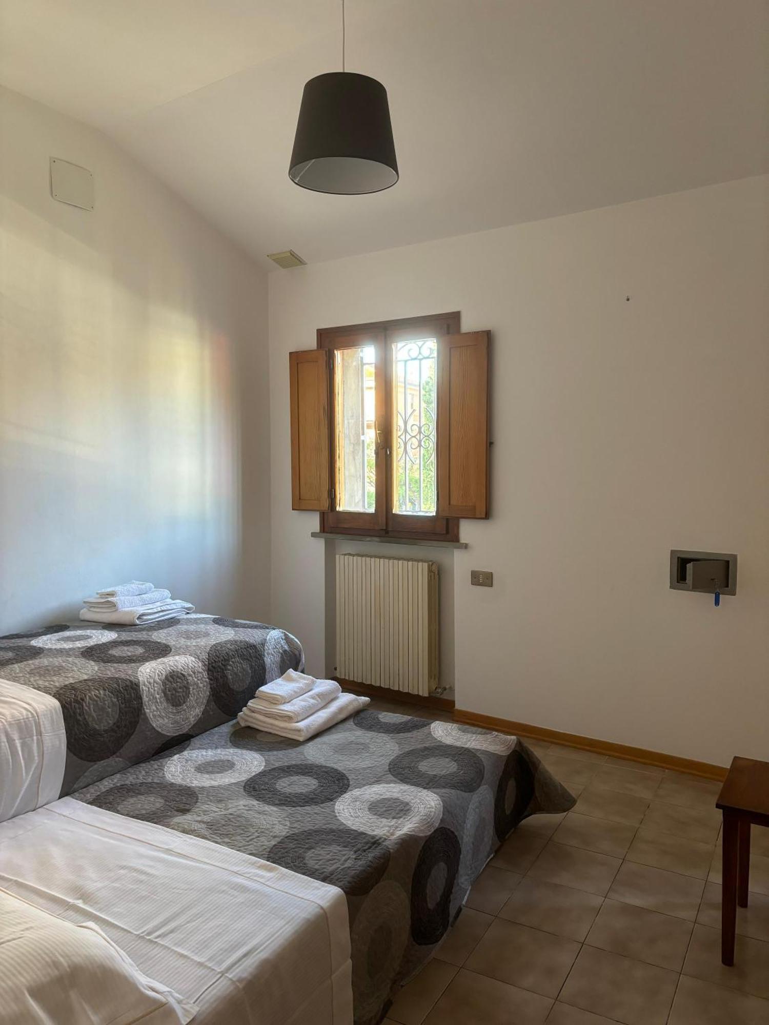 Casa Ronci - Centro Storico - Palacongressi Rimini Esterno foto